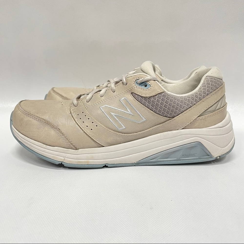 New Balance Beige Leather Shoes Women’s Size 9.5